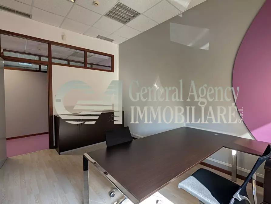 Immagine 43 di Ufficio in affitto  in VIALE DEL POGGIO FIORITO a Roma