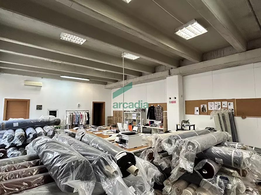 Immagine 31 di Attività artigianale in vendita  in Via dei Vetrai 5 a Modugno