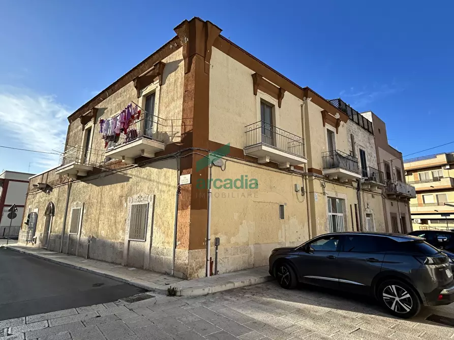 Immagine 9 di Locale commerciale in affitto  in Via Bellino 4 a Bitritto