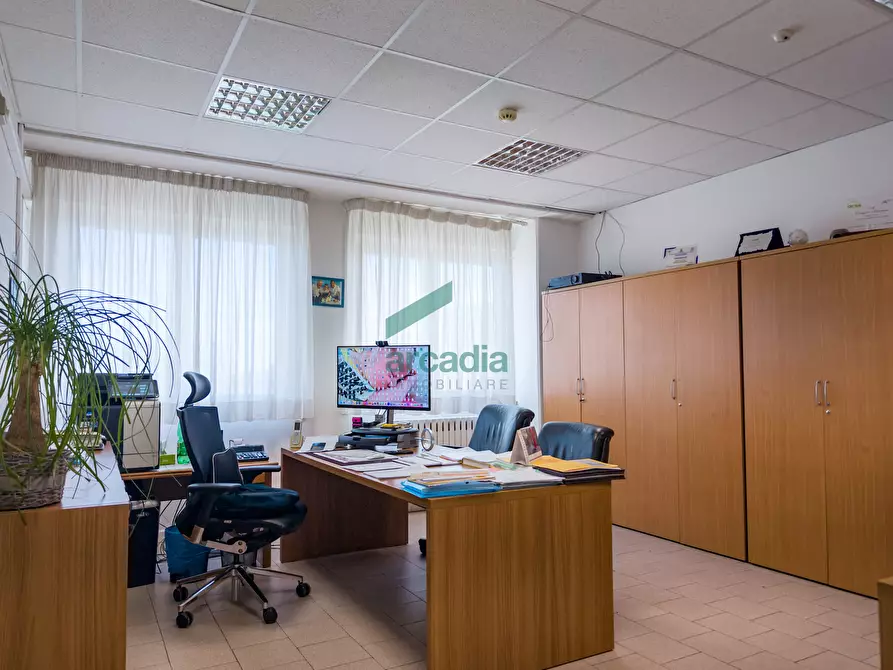 Immagine 8 di Attività artigianale in vendita  in Via Casamassima 91 a Capurso