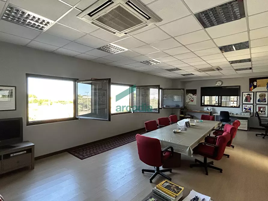 Immagine 26 di Attività artigianale in vendita  in Strada Provinciale Modugno-Bari 83 a Modugno