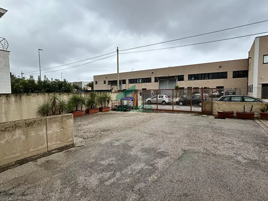 Immagine 8 di Attività artigianale in vendita  in Via dei Vetrai 5 a Modugno