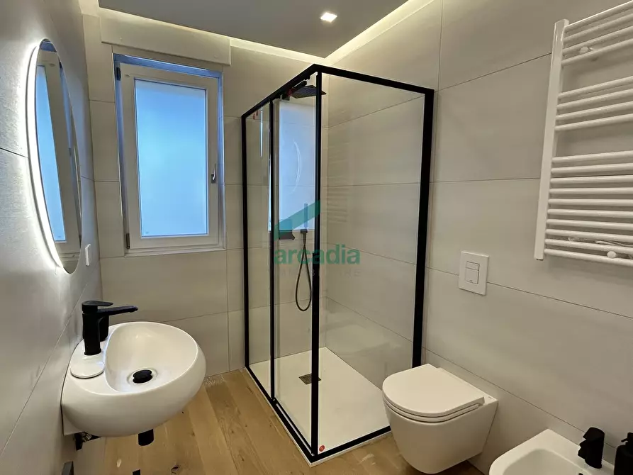 Immagine 8 di Bilocale in affitto  in Via Giovanni Amendola 156 a Bari