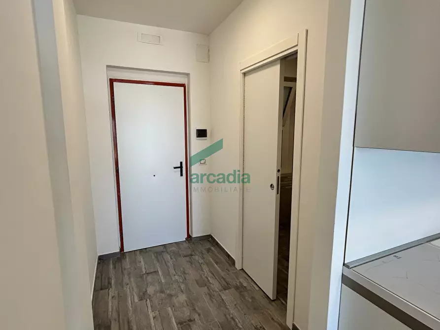 Immagine 20 di Monolocale in vendita  in Viale delle Querce 3 a Fasano