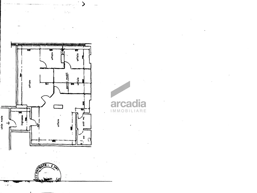 Immagine 13 di Ufficio in affitto  in Via Matarrese 58 a Bari