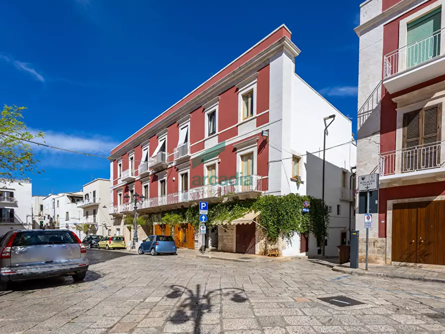 Immagine 3 di Appartamento in vendita  in Piazza Nicola e Costa 13 a Castellana Grotte