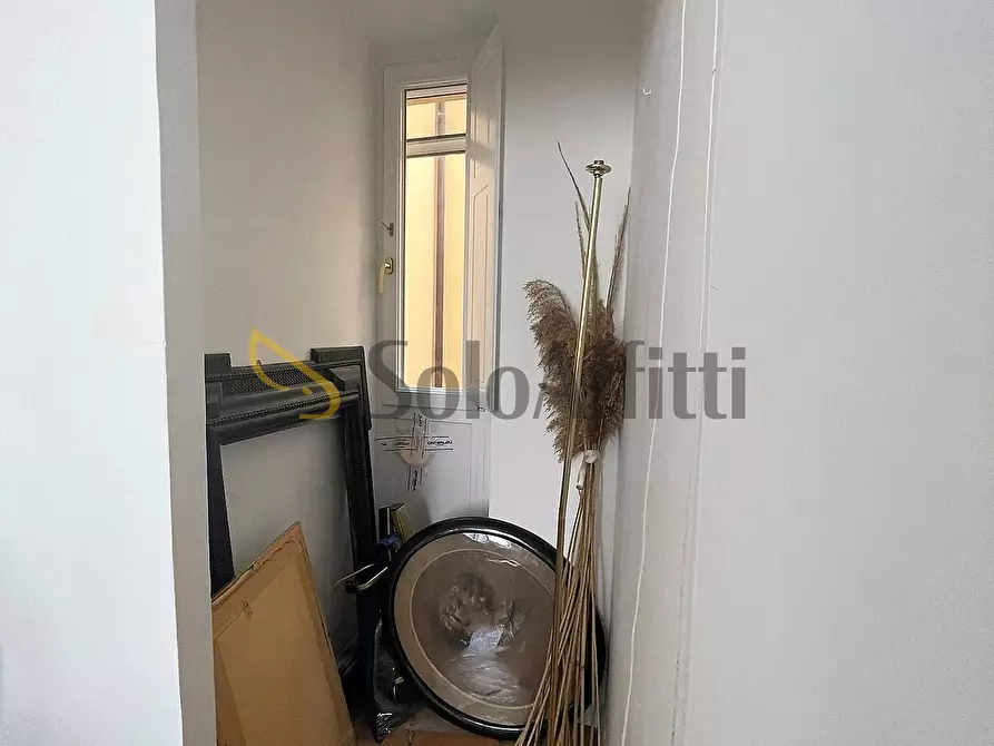 Immagine 34 di Quadrilocale in affitto  in via della Panetteria 45 a Roma