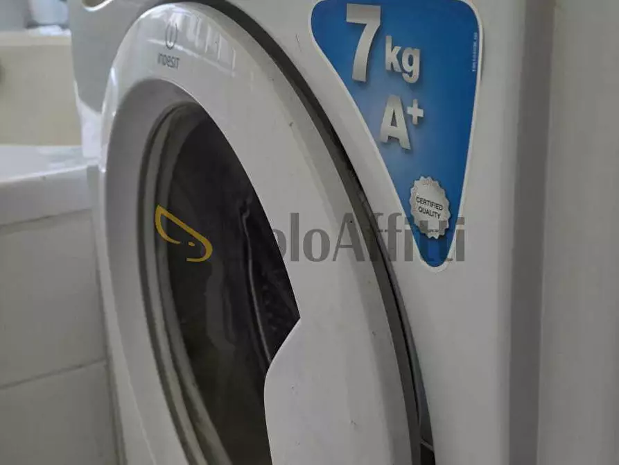 Immagine 26 di Bilocale in affitto  in VIA REY 13 a Torino