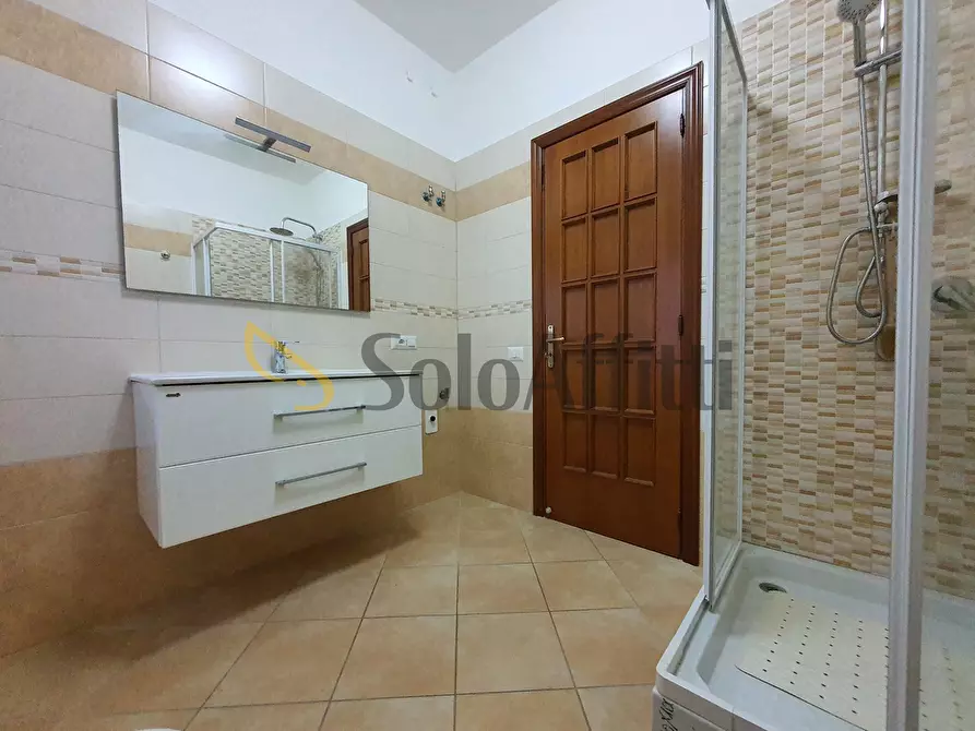 Immagine 15 di Trilocale in affitto  in Viale degli Angioini 11 a Catanzaro