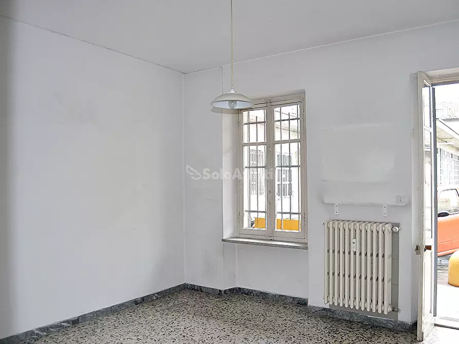Immagine 6 di Locale commerciale in affitto  in VIA VERDI 32 a Settimo Torinese