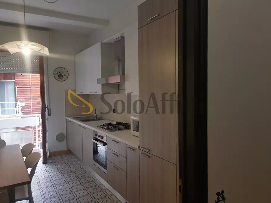 Immagine 1 di Bilocale in affitto  in Via Bainsizza 87 a Caronno Pertusella