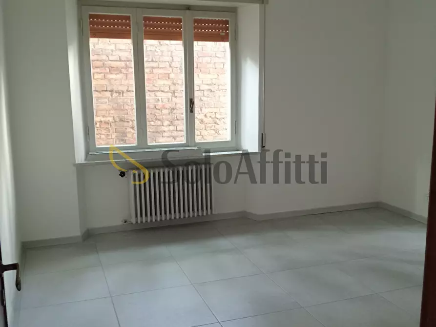 Immagine 20 di Ufficio in affitto  a Falconara Marittima