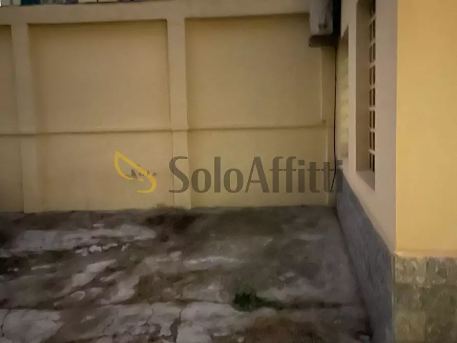 Immagine 2 di Magazzino in affitto  in Via Pettinengo a Torino