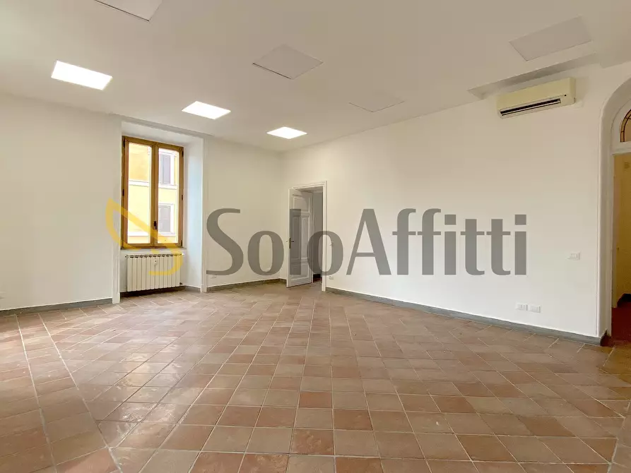 Immagine 9 di Pentalocale in affitto  in Via Fabio Massimo 72 a Roma