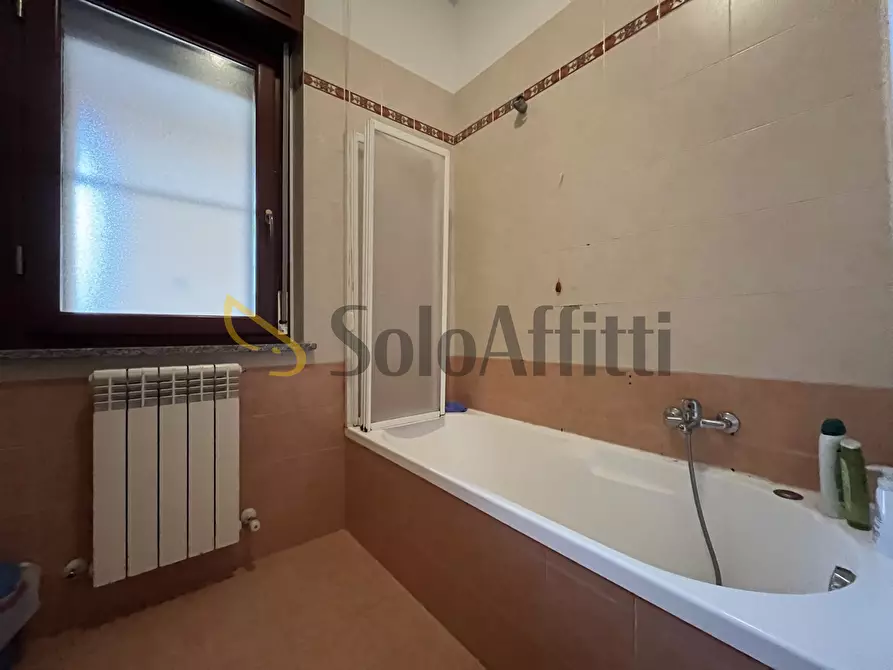 Immagine 12 di Trilocale in affitto  a Catanzaro