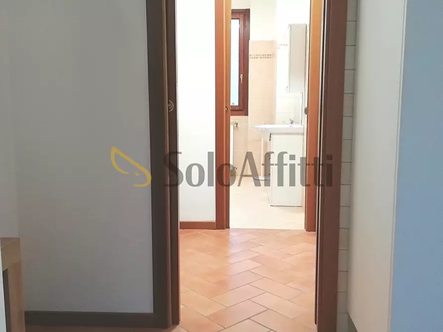 Immagine 6 di Bilocale in affitto  in Via Camillo Benso Conte di Cavour 5 a Besana In Brianza