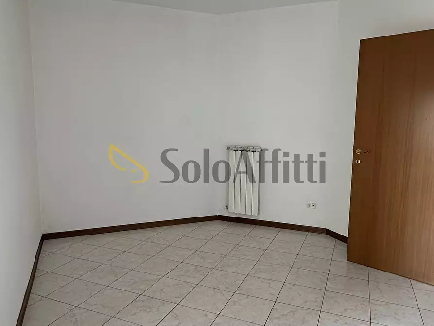 Immagine 8 di Bilocale in affitto  in Via Campania a Terni