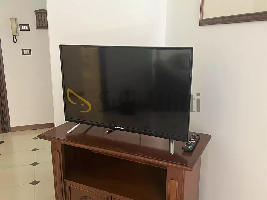 Immagine 6 di Quadrilocale in affitto  a Cagliari