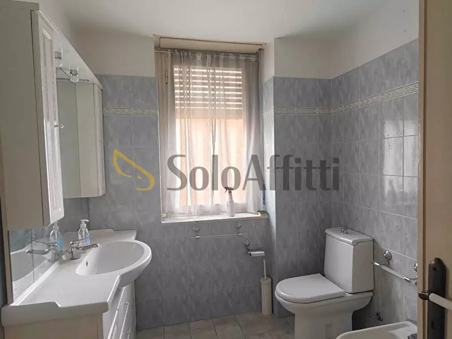 Immagine 7 di Trilocale in affitto  a Catania