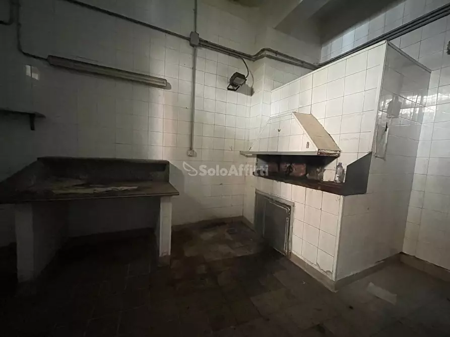 Immagine 24 di Locale commerciale in affitto  in Via A.S. Mazzocchi 2323 a Caserta