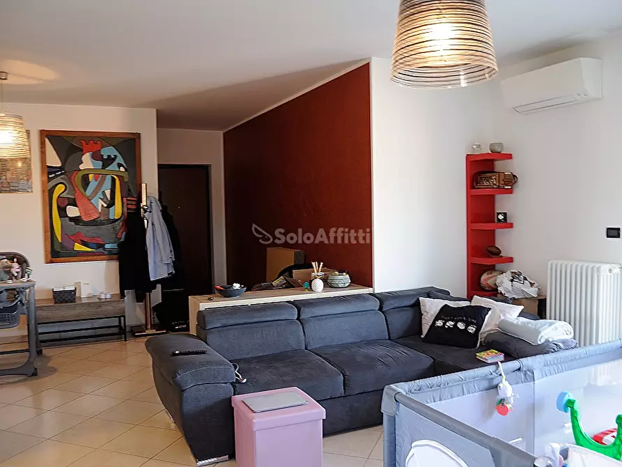 Immagine 1 di Bilocale in affitto  in Via Monginevro 6/bis a Settimo Torinese