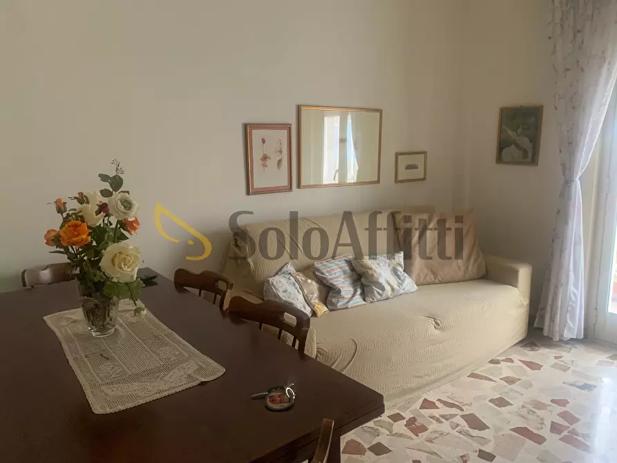 Immagine 21 di Quadrilocale in affitto  in Via Pietro Maroncelli 8 a Catania