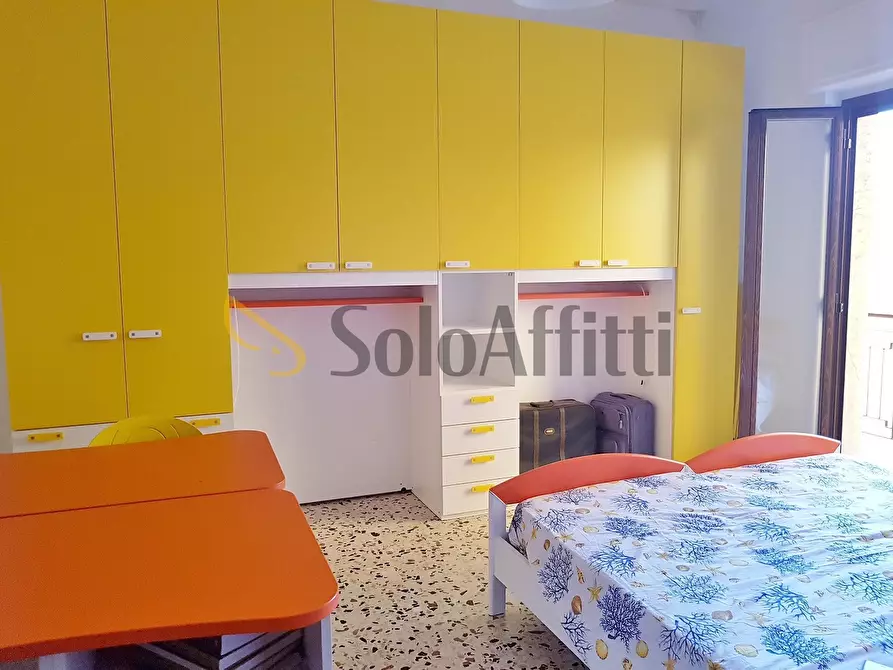Immagine 9 di Trilocale in affitto  a Catanzaro