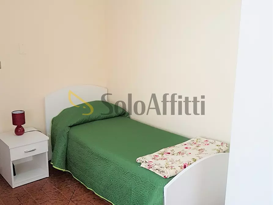 Immagine 12 di Pentalocale in affitto  a Catanzaro