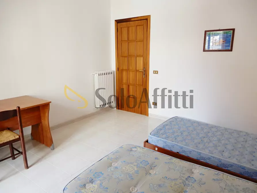 Immagine 7 di Stanza singola in affitto  a Catanzaro