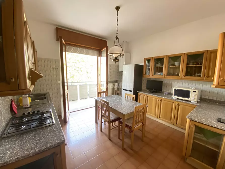 Immagine 2 di Quadrilocale in affitto  in Viale Enna 21 a Rimini