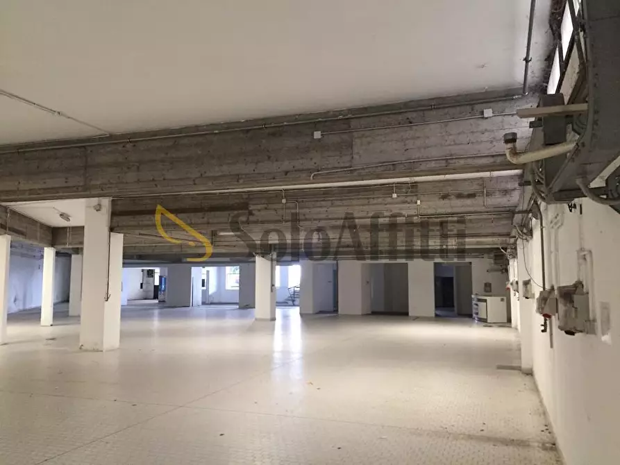 Immagine 10 di Magazzino in affitto  in Strada Cambiano 220 a Chieri