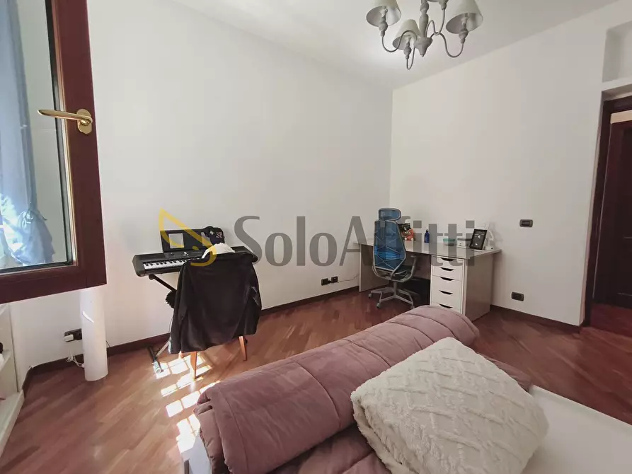 Immagine 3 di Trilocale in affitto  in Via Guido Alfani a Roma