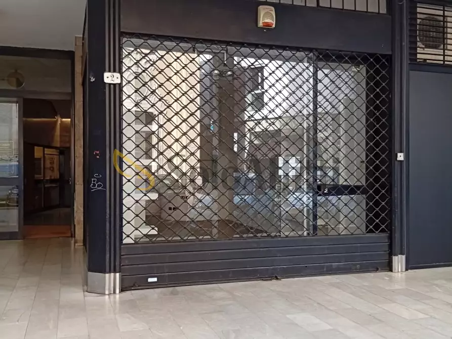 Immagine 2 di Locale commerciale in affitto  a Gallarate