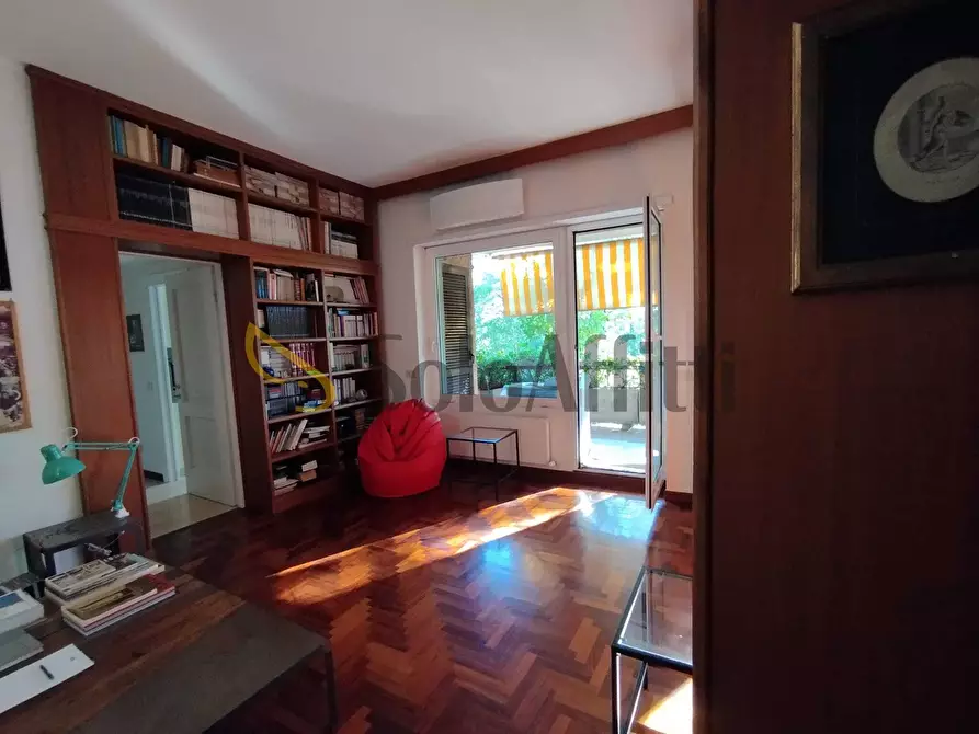 Immagine 1 di Trilocale in affitto  in Via Antonio Conti a Roma