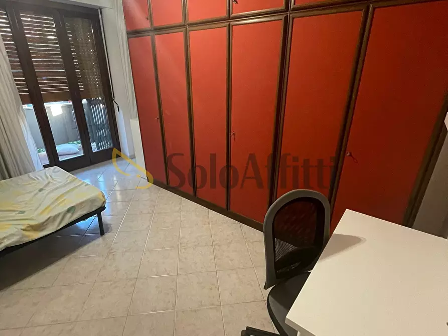 Immagine 2 di Stanza singola in affitto  in Via Caprera 47 a Torino