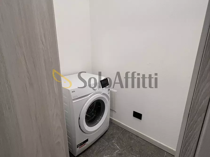 Immagine 7 di Bilocale in affitto  a Seregno