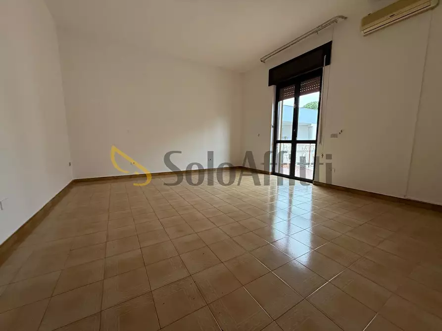 Immagine 24 di Quadrilocale in affitto  in Viale Abramo Lincoln 282 a Caserta