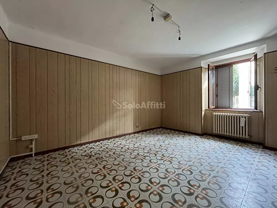 Immagine 5 di Ufficio in affitto  a Catanzaro