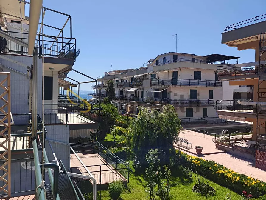 Immagine 3 di Trilocale in affitto  in Via Spiaggia 347 a Mascali
