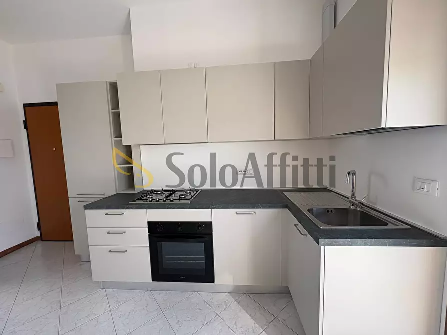 Immagine 3 di Trilocale in affitto  in Via Lodovico Vincini 35 a Rimini