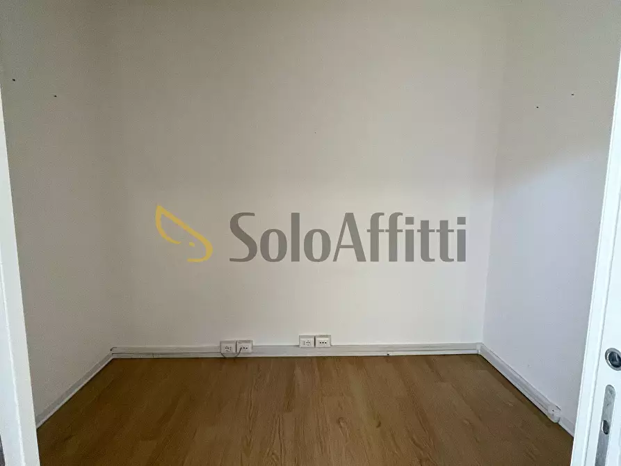 Immagine 4 di Locale commerciale in affitto  a Frosinone