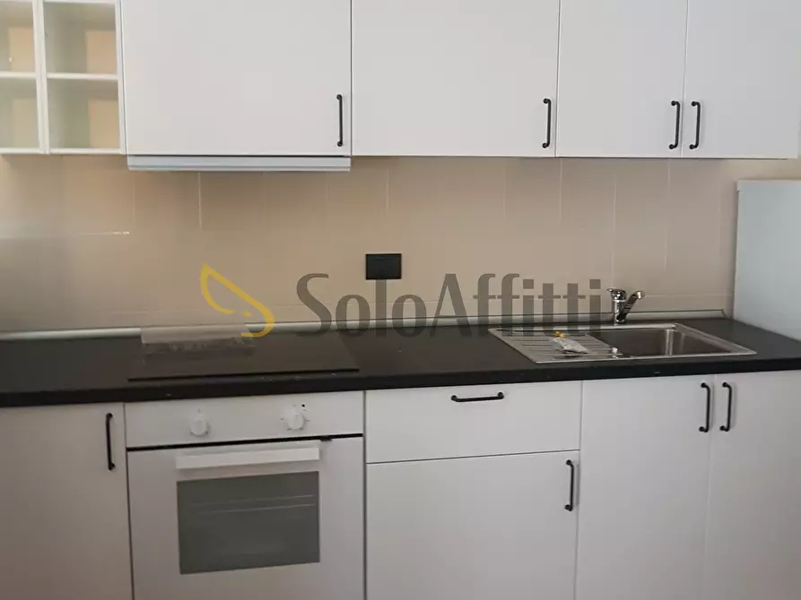 Immagine 1 di Bilocale in affitto  in Via Balbis Giovanni Battista a Torino