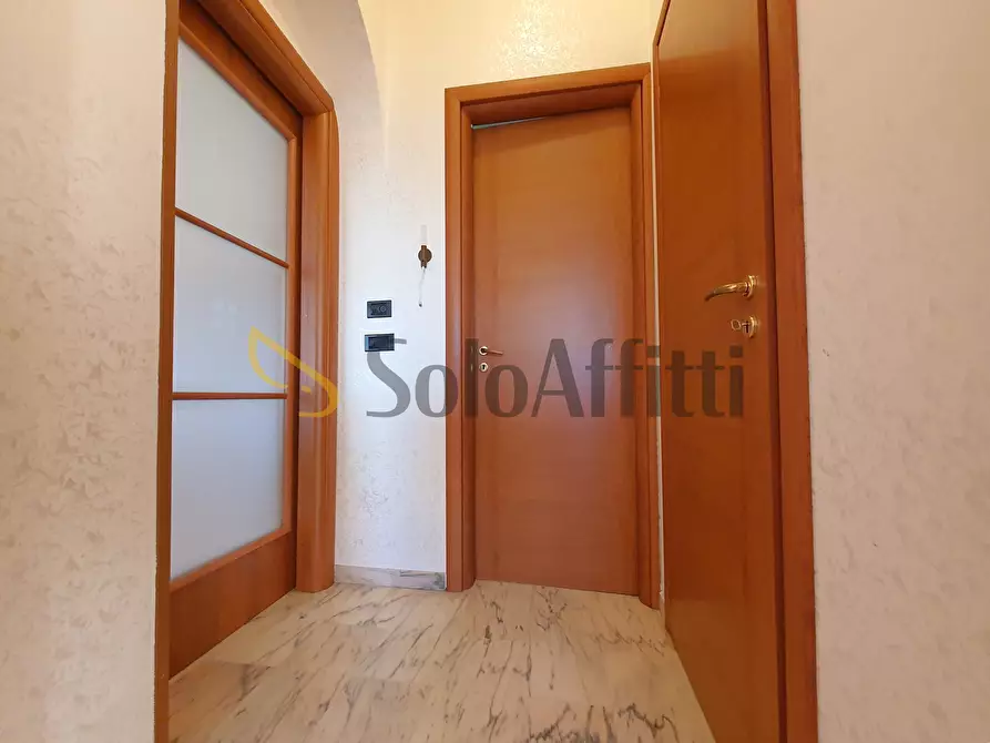 Immagine 12 di Bilocale in affitto  a Catanzaro