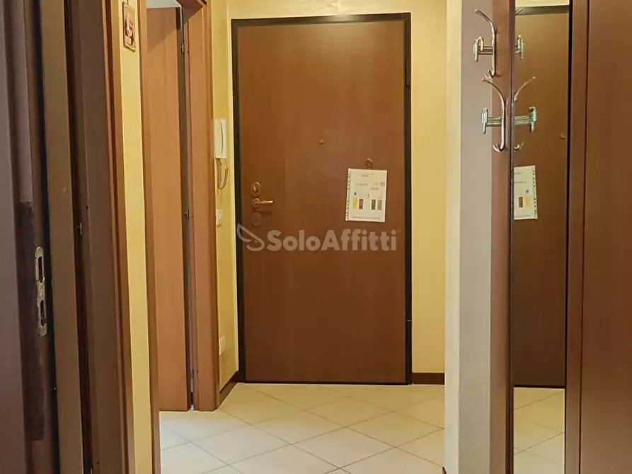 Immagine 2 di Bilocale in affitto  in VIA CARLO POMA 2 a Cinisello Balsamo