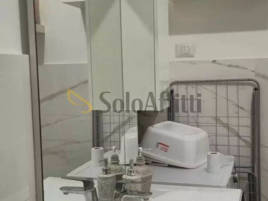Immagine 26 di Trilocale in affitto  in Via Viverone 13 a Torino