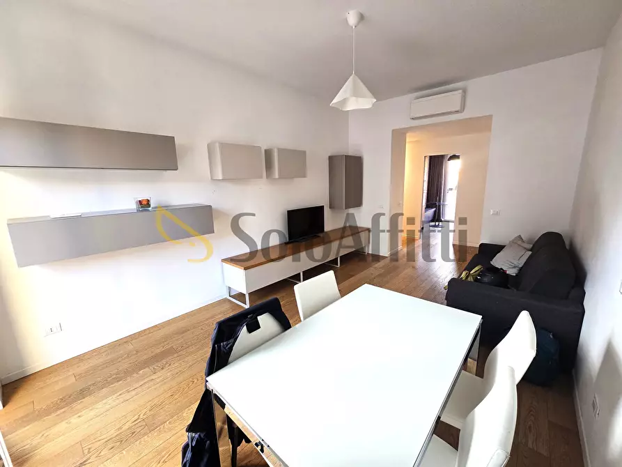 Immagine 4 di Trilocale in affitto  in Via Capo Miseno 6 a Roma