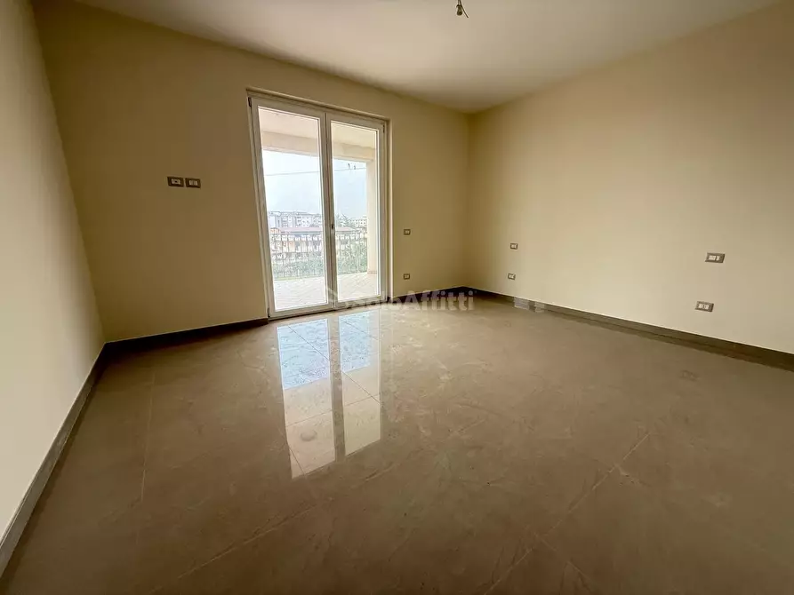 Immagine 13 di Ufficio in affitto  in Via Forche Caudine a Maddaloni