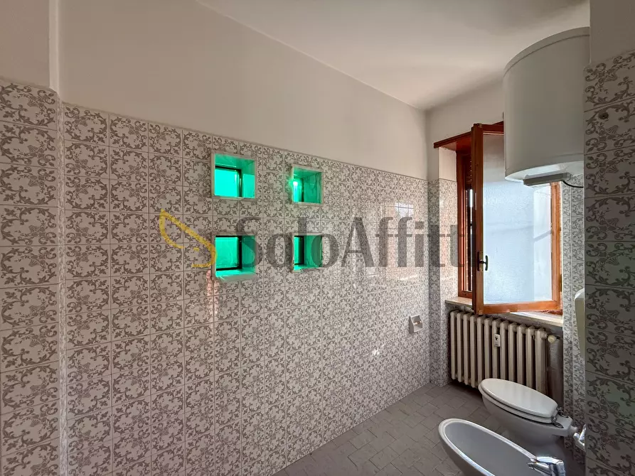 Immagine 90 di Quadrilocale in affitto  in Via Buratto 7 a Ciriè