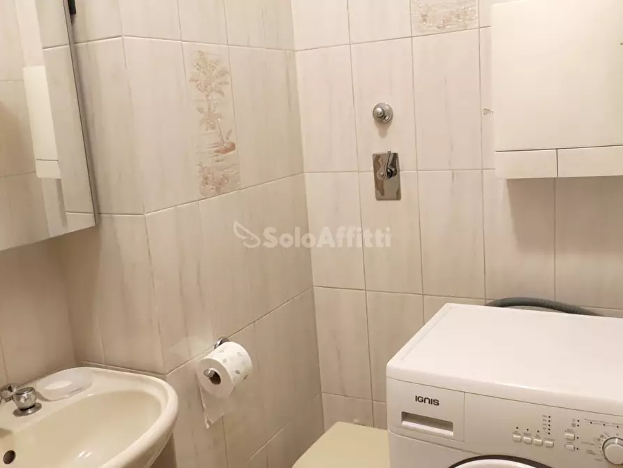 Immagine 11 di Trilocale in affitto  in VIA GUARDI 50 a Cinisello Balsamo