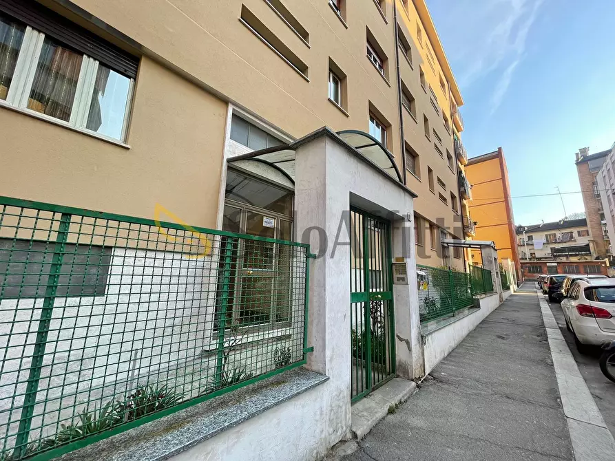 Immagine 23 di Bilocale in affitto  in Via Alessandro Paravia a Torino